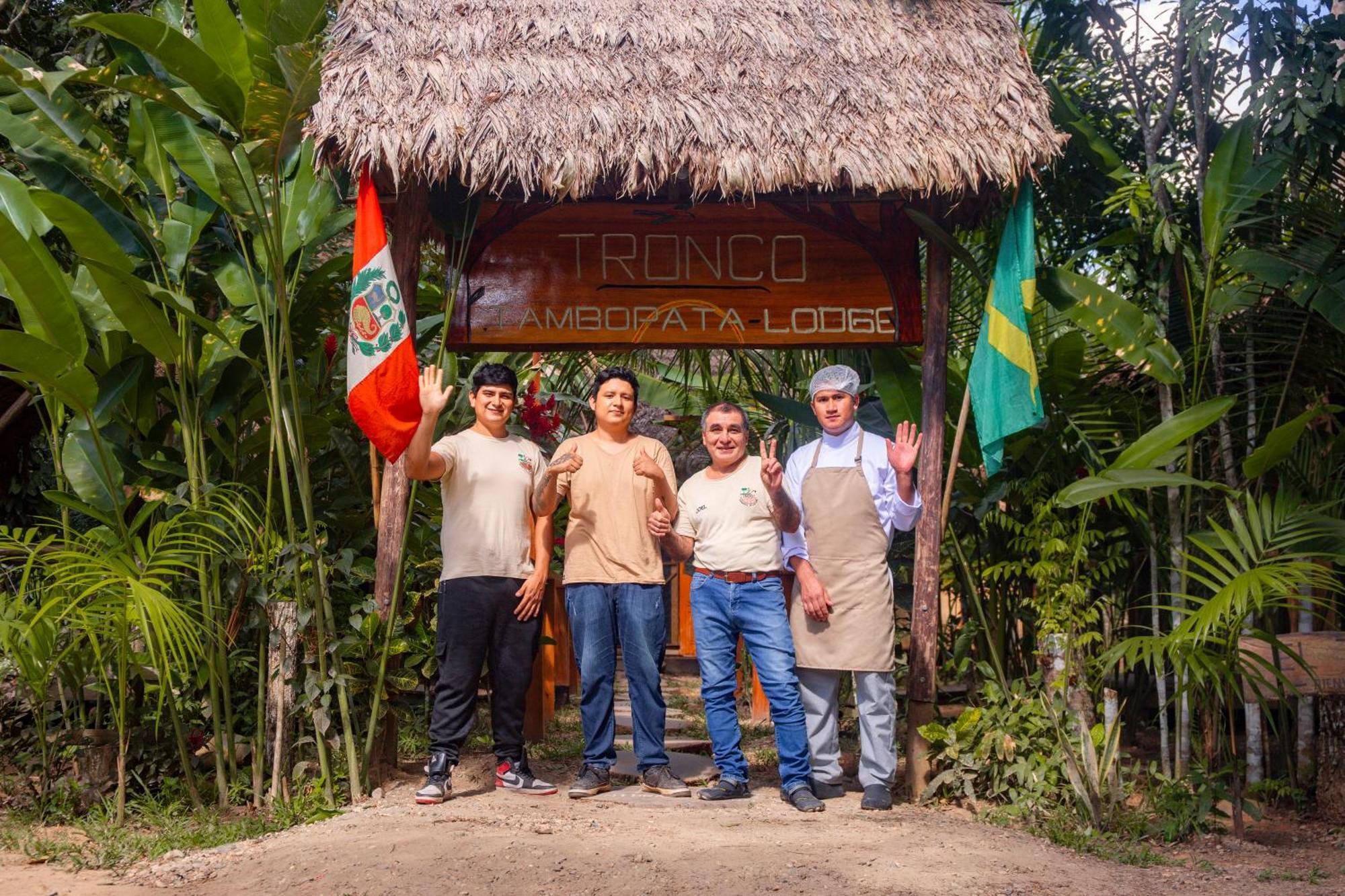 Tronco Tambopata Adventure Hotel Puerto Maldonado Bagian luar foto