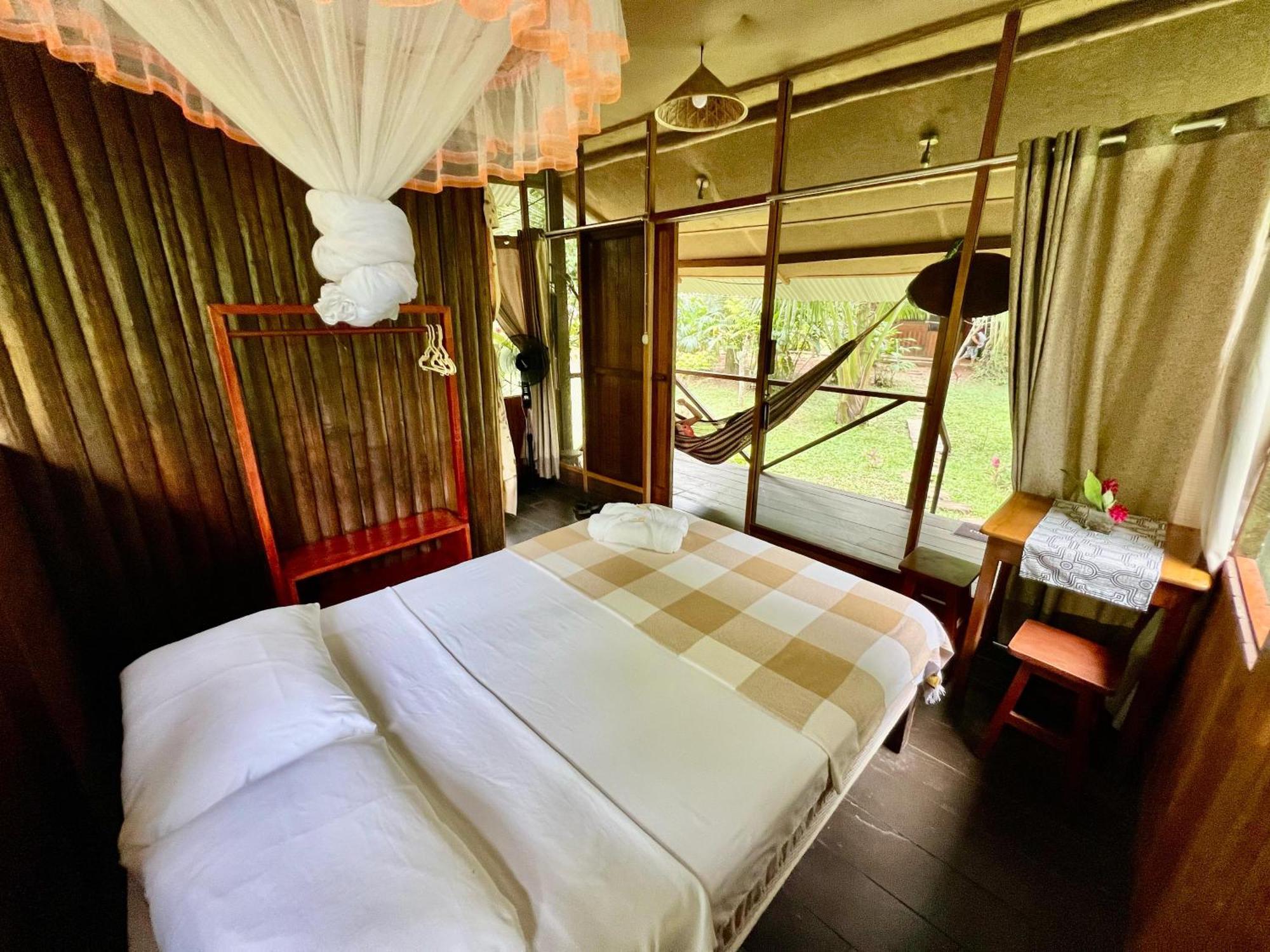 Tronco Tambopata Adventure Hotel Puerto Maldonado Bagian luar foto
