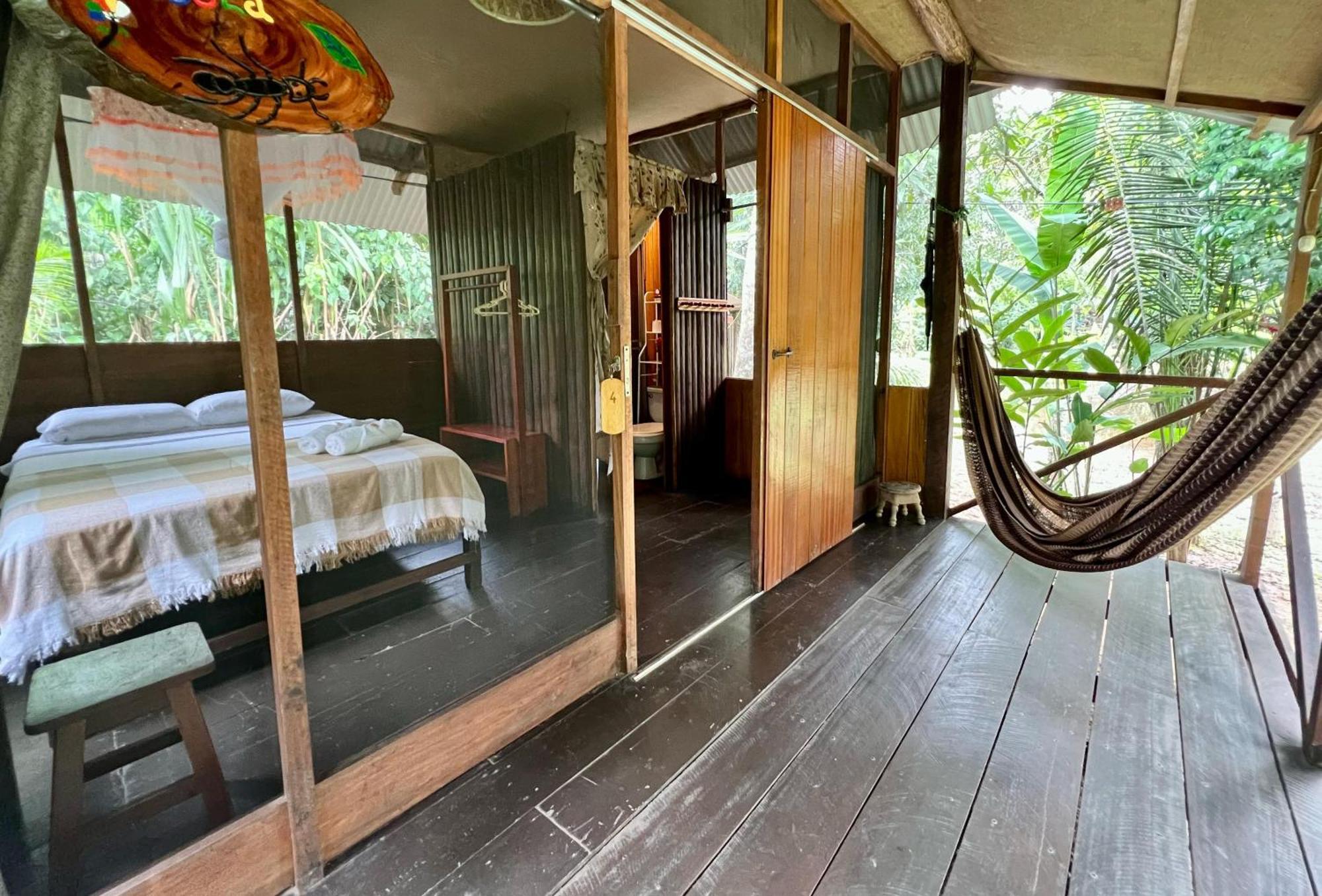 Tronco Tambopata Adventure Hotel Puerto Maldonado Bagian luar foto