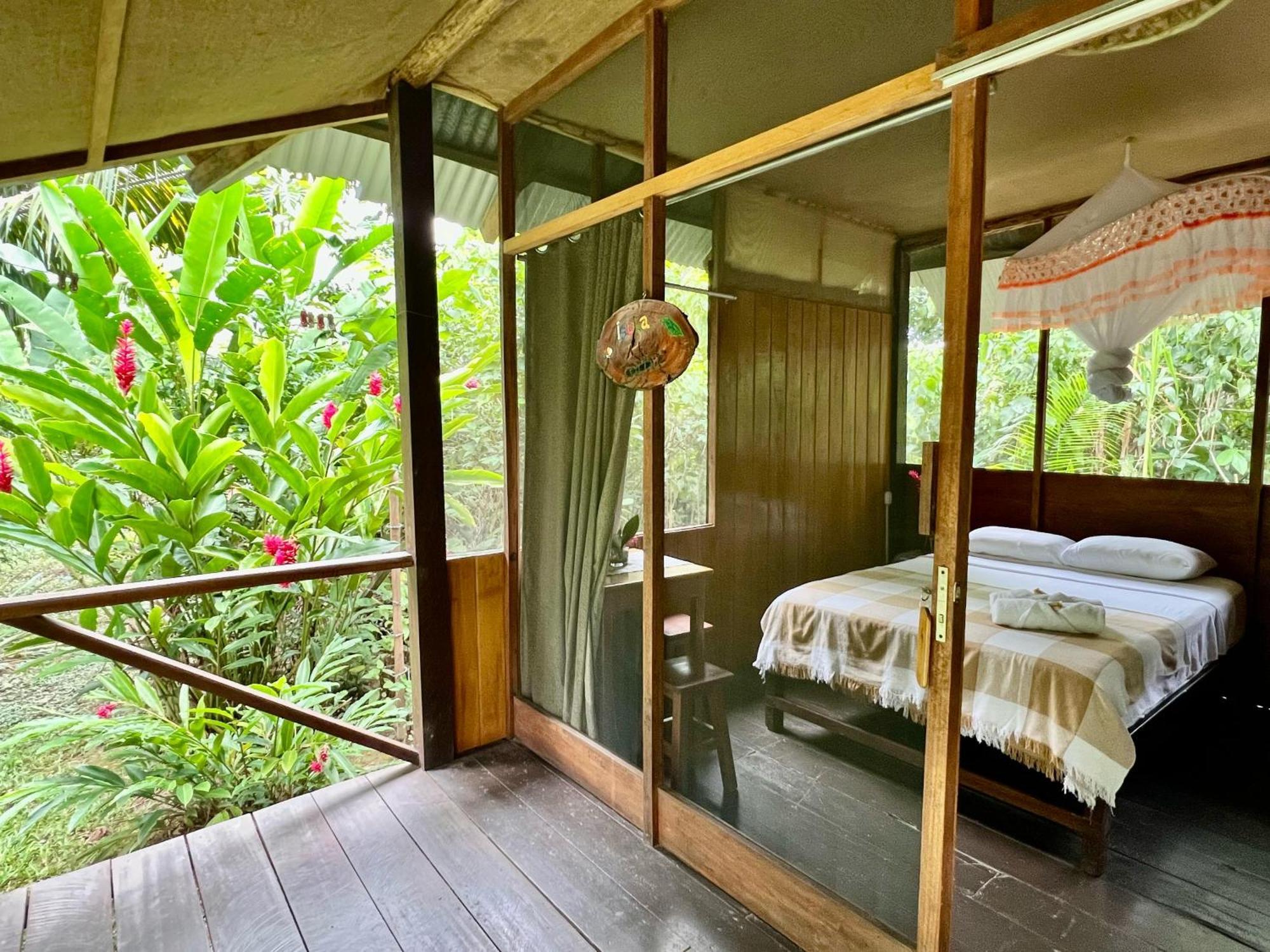 Tronco Tambopata Adventure Hotel Puerto Maldonado Bagian luar foto