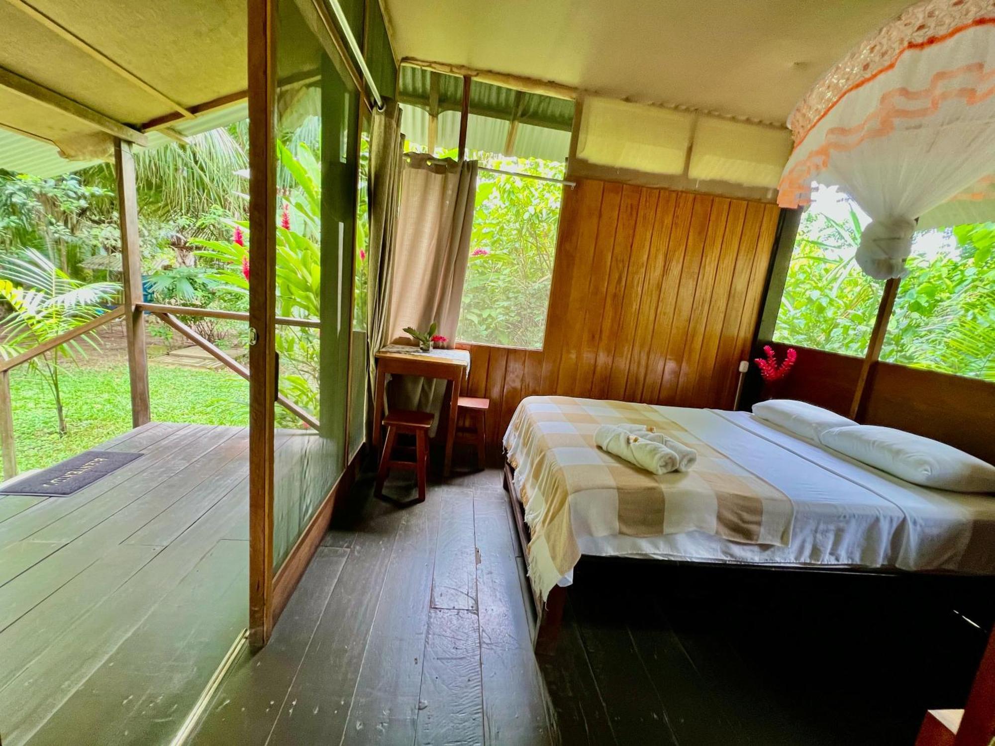 Tronco Tambopata Adventure Hotel Puerto Maldonado Bagian luar foto